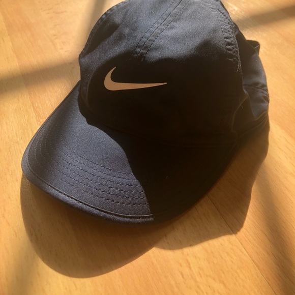 Nike Dri-FIT Hat - Picture 1 of 3